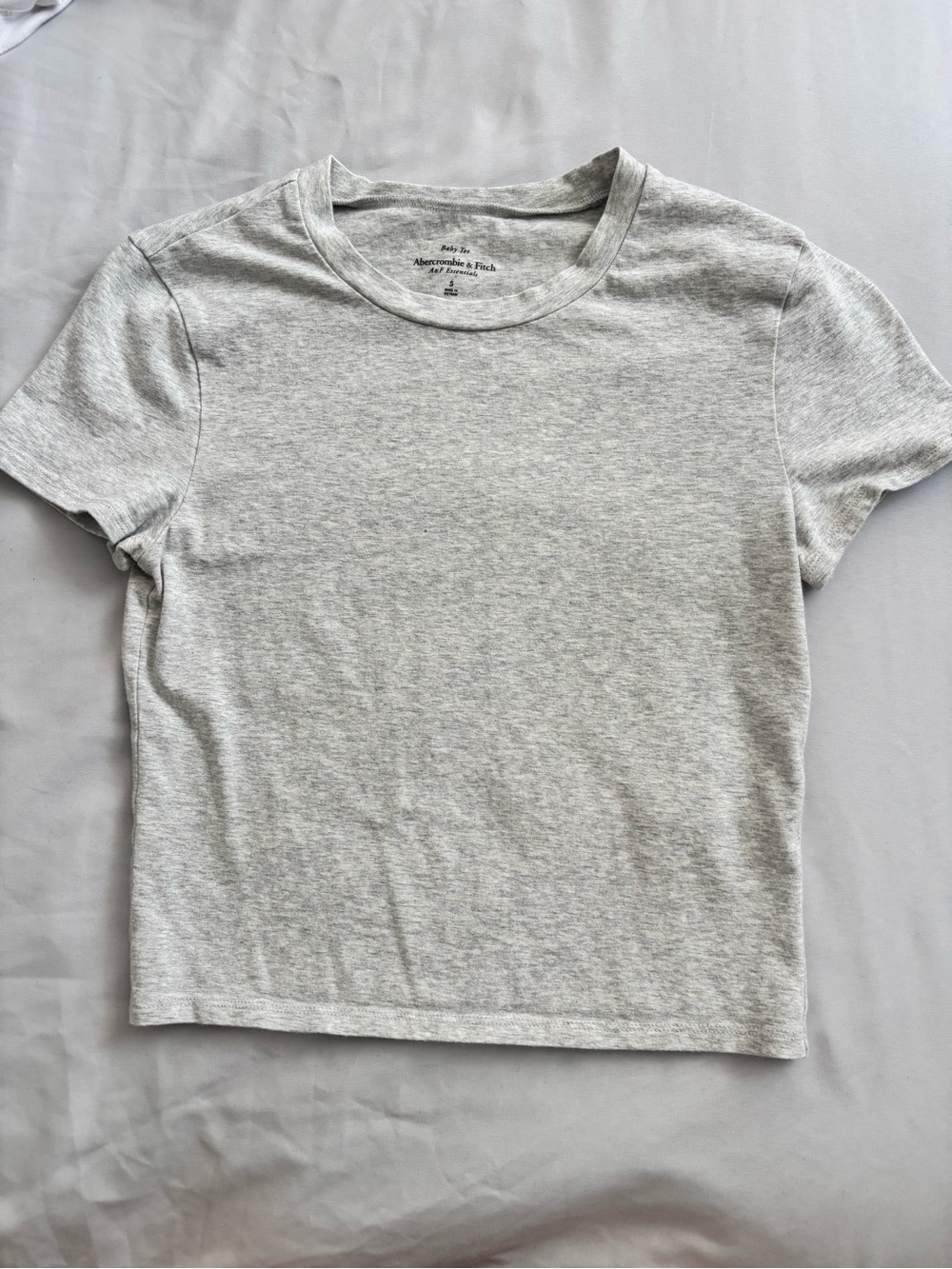 NWOT Abercrombie Baby Tee